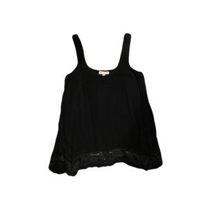 Socialite Black Flowy Top w/ Lace Trim.